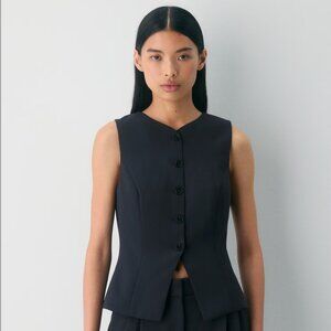 Aritzia Wilfred Regal Vest, Dark Night Navy Crepette, size 6 NWT